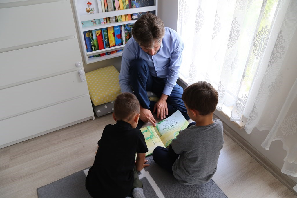 Bakanımız Mahinur Özdemir Göktaş: “Koruyucu aile yanında bakımı sağlanan çocuk sayımız 10 bin 84’e ulaştı”