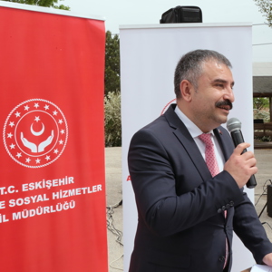 Eskişehir Aile ve Sosyal Hizmetler İl Müdürlüğümüze bağlı Çocuk Hakları İl Komitesi ve Çocuk Kuruluşlarımızın katkılarıyla 23 Nisan şenliği düzenlendi. - fotoğraf 4