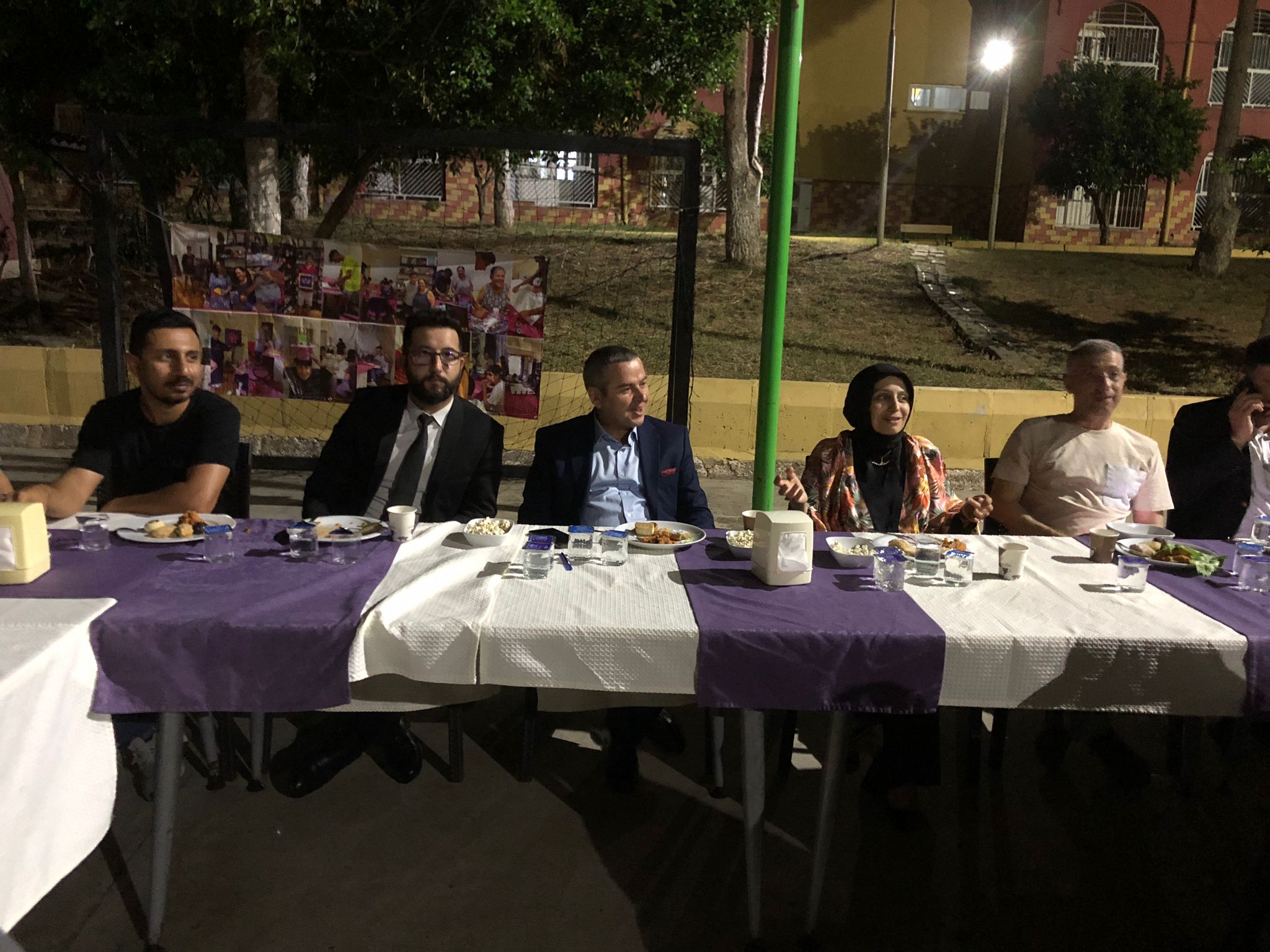 İl Millî Eğitim Müdürlüğü ile beraber yürütülen "Bir Şefkat Haresi" projesi kapsamında teleskop ile gökyüzünü inceleme etkinliğine İl Müdürümüz Naci YILMAZ ve İl Milli Eğitim Müdürü Fazilet DURMUŞ katılım gösterdi.