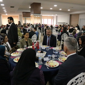 Şehitlerimizin Aileleri Bizler İçin Oldukça Kıymetli  - fotoğraf 1