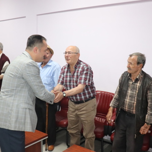 Kurban Bayramı Münasebetiyle Valimiz Bilal ŞENTÜRK, Huzurevinde Kalan Yaşlılarımızla ve Kuruluşta Kalan Çocuklarımızla Bayramlaştı - fotoğraf 5