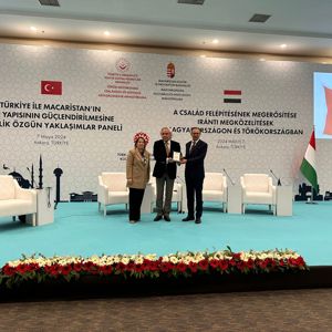 Türkiye ile Macaristan'ın Aile Yapısının Güçlendirilmesine Yönelik Özgün Yaklaşımlar Paneli Ankara’da Düzenlendi - fotoğraf 2