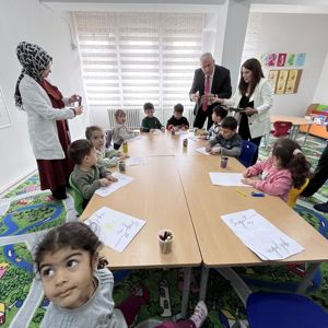 Sevgi ile Hep Beraber Engelsiz Yarınlara - fotoğraf 3