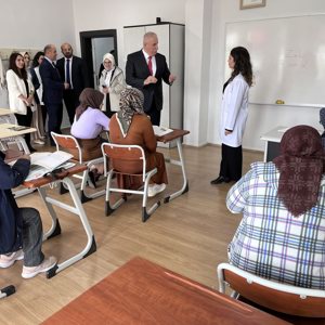 Sevgi ile Hep Beraber Engelsiz Yarınlara - fotoğraf 10