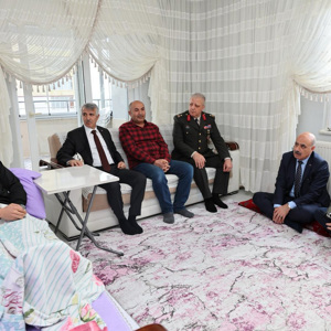 Sayın Valimiz Mükerrem Ünlüer ve İl Müdürümüz M.Ferdi Bozkurt Gazilerimiz Halil İbrahim Ergen ve Muhammet Eren Karaoğlan’a Ziyaret - fotoğraf 4