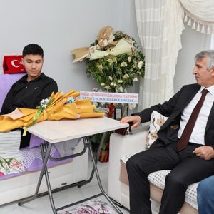 Sayın Valimiz Mükerrem Ünlüer ve İl Müdürümüz M.Ferdi Bozkurt Gazilerimiz Halil İbrahim Ergen ve Muhammet Eren Karaoğlan’a Ziyaret - fotoğraf 7