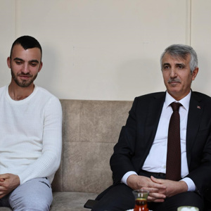 Sayın Valimiz Mükerrem Ünlüer ve İl Müdürümüz M.Ferdi Bozkurt Gazilerimiz Halil İbrahim Ergen ve Muhammet Eren Karaoğlan’a Ziyaret - fotoğraf 8