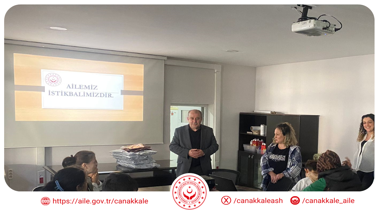 Biga Sosyal Hizmet Merkezi Müdürlüğü Aile Haftası Kapsamında Eğitim Verilmiştir.