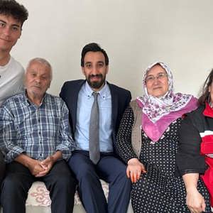 Ailemizin Kıymetli Üyeleri İle Bir Aradayız - fotoğraf 2