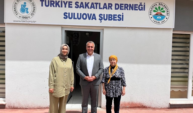 Türkiye Sakatlar Derneği Suluova Şubesini İl Müdürümüzle birlikte ziyaret ettik.