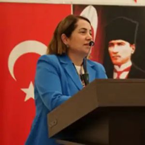 Aile ve Sosyal Hizmetler Bakan Yardımcımız  Sayın Dr. Sevim Sayım Madak, Batman Üniversitesi’nde öğrencilerle bir araya geldi. - fotoğraf 2