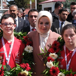 Sayın Bakanımız Mahinur Özdemir Göktaş, Kahramanmaraş’ta Çocuk Evleri Sitesinin Temelini Attı - fotoğraf 3