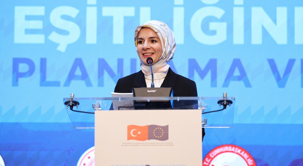 Bakanımız Göktaş: "Türkiye, kadın erkek eşitliğine duyarlı bütçelemeyi aktif olarak uygulayan 23 OECD ülkesinden biridir"