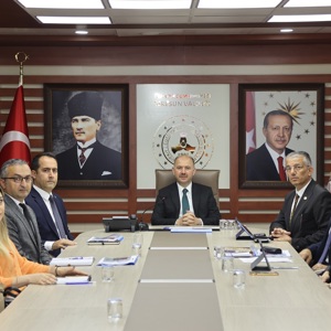 Sayın Valimiz Mehmet Fatih SERDENGEÇTİ Başkanlığında İl Müdürlüğümüz Hizmetlerini Değerlendirme Toplantısı Gerçekleştirildi - fotoğraf 1