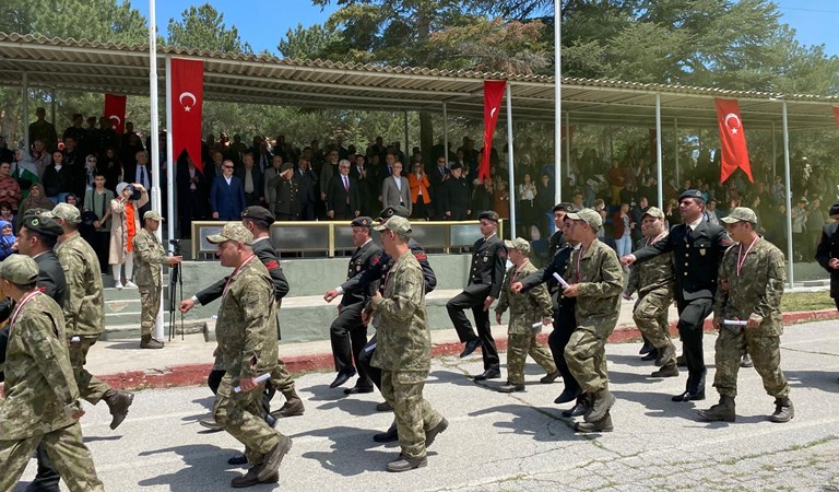 "10-16 Mayıs Engelliler Haftası" kapsamında, İl Müdürümüz Sayın Çiğdem AÇIKYILDIZ KAZEL Temsili Askerlik Uygulaması Törenine katılım sağladı.