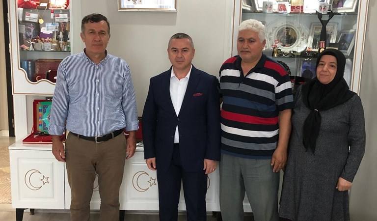 İl Müdürümüz Naci YILMAZ, 2019 yılında Hakkari Yüksekova'da şehit olan Şehit Piyade Söz. Er Mustafa KORKMAZ'ın bizlere emaneti kıymetli ailesini ziyaret etti.