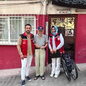Aziz Şehitlerimizin Emanetlerine ve Kahraman Gazilerimize Ziyaretler Gerçekleştirildi - fotoğraf 12