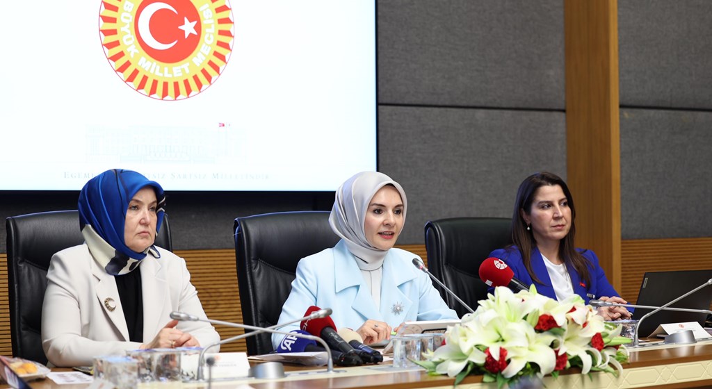 Bakanımız Mahinur Özdemir Göktaş TBMM Kadın Erkek Fırsat Eşitliği Komisyonunda Bakanlığın Çalışmalarını Anlattı: