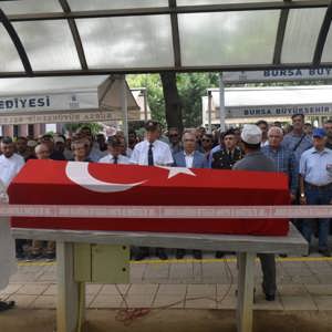 Kıbrıs Gazilerimiz Düzenlenen Törenlerle Son Yolculuklarına Uğurlandı - fotoğraf 1