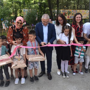 Çocuklarımızın Resim ve El Sanatları Sergisi'nin açılışı ve Satranç Turnuvası Gerçekleştirildi - fotoğraf 2