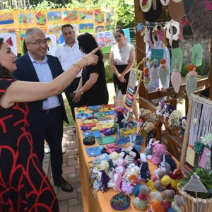Çocuklarımızın Resim ve El Sanatları Sergisi'nin açılışı ve Satranç Turnuvası Gerçekleştirildi - fotoğraf 7