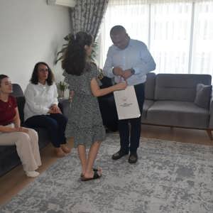 Koruyucu Ailelerimizle Bir Araya Gelmeyi Sürdürüyoruz - fotoğraf 4