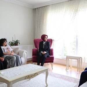 Bakanımız Mahinur Özdemir Göktaş, bayram ziyaretlerinde bulundu - fotoğraf 11