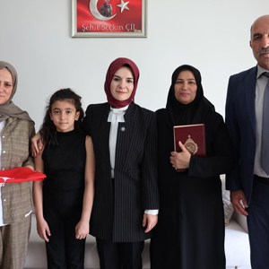 Bakanımız Mahinur Özdemir Göktaş, bayram ziyaretlerinde bulundu - fotoğraf 10