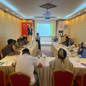 Aile Eğitim Programı Kapsamında Eğitici Eğitimi Programı Gerçekleştirildi - fotoğraf 3