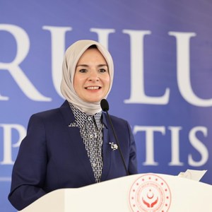 Bakanımız Mahinur Özdemir Göktaş, "Aile ve Sosyal Hizmetler Bakanlığı Bilim Kurulu Komisyonlar Toplantısı"nda Konuştu - fotoğraf 1