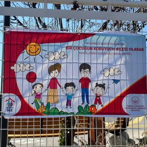 Koruyucu Aile Farkındalık Çalışmaları Kapsamında Afişlerimiz Şehrimizdeki Çeşitli Noktalarda Yerini Aldı - fotoğraf 4