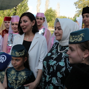 Minik Eller ve Yetişkin Gençler Müzikle Buluşuyor, Kırım Tatarı Kültürüyle Tanışıyor  - fotoğraf 2