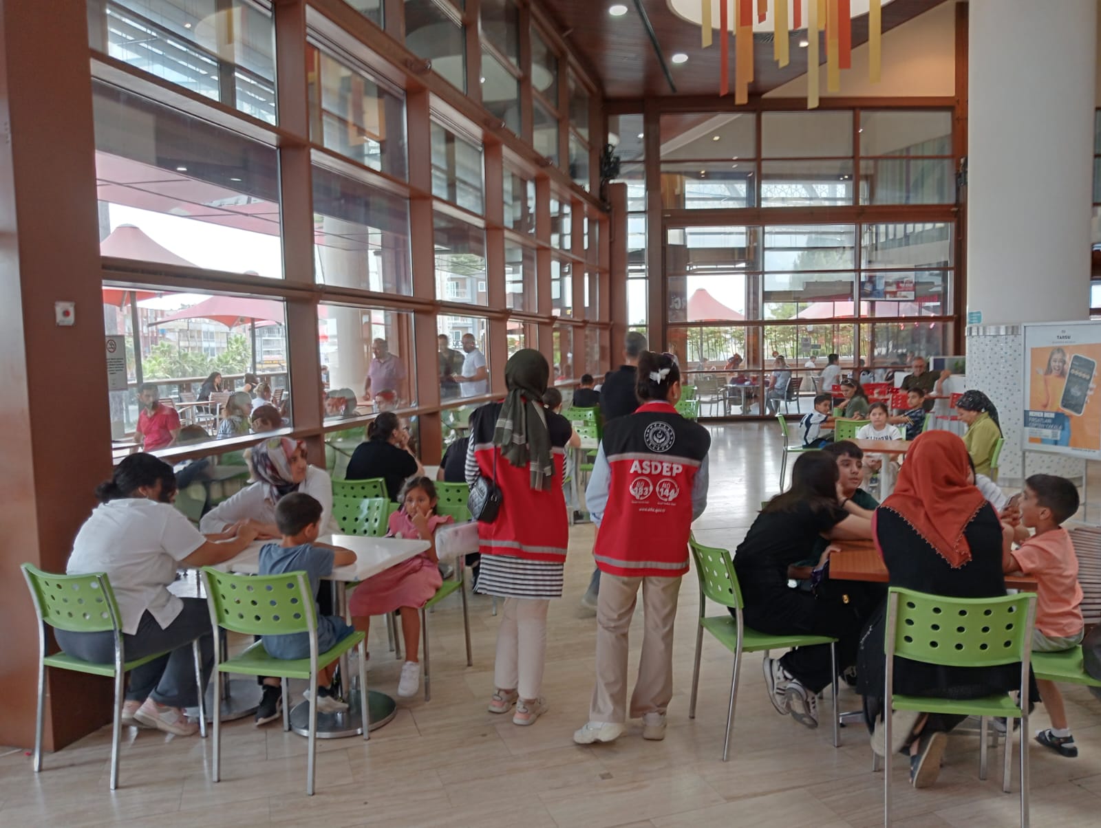 Mersin İl Müdürlüğü Tarsus SHM Öksüz Yetim Birimi, Ebeveyn kaybi yaşamış çocuklara yönelik hizmetler kapsamında, annelerimiz ve cocuklariyla sinema, bowling ve  yemek etkinlikleri gerçekleştirilmistir.