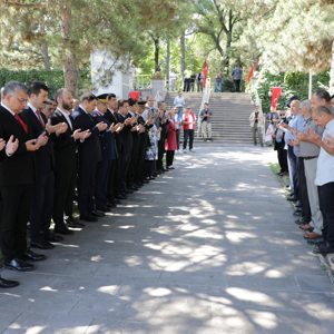 15 Temmuz Demokrasi ve Milli Birlik Günü Kütahya'da Coşkuyla Kutlandı - fotoğraf 1