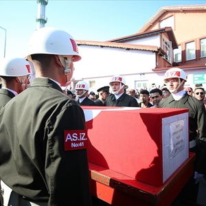 Şehit Astsubay Kıdemli Çavuş Bahadır Rıdvan TALAY Son Yolculuğuna Uğurlandı - fotoğraf 12