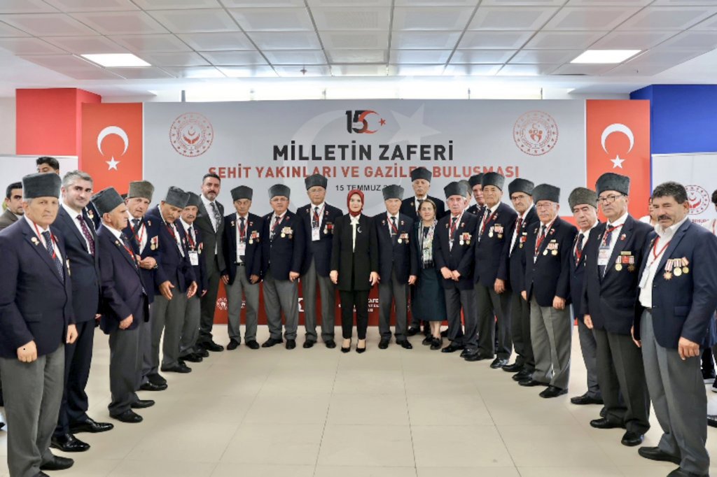 Aile ve Sosyal Hizmetler Bakanımız Göktaş TBMM'de şehit yakınları ve gazilerle bir araya geldi - fotoğraf 2