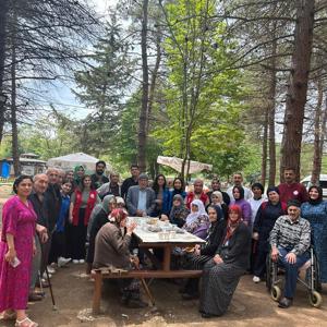 Ladik'te Yaşlılar ve Gençler Bir Araya Geldi - fotoğraf 2