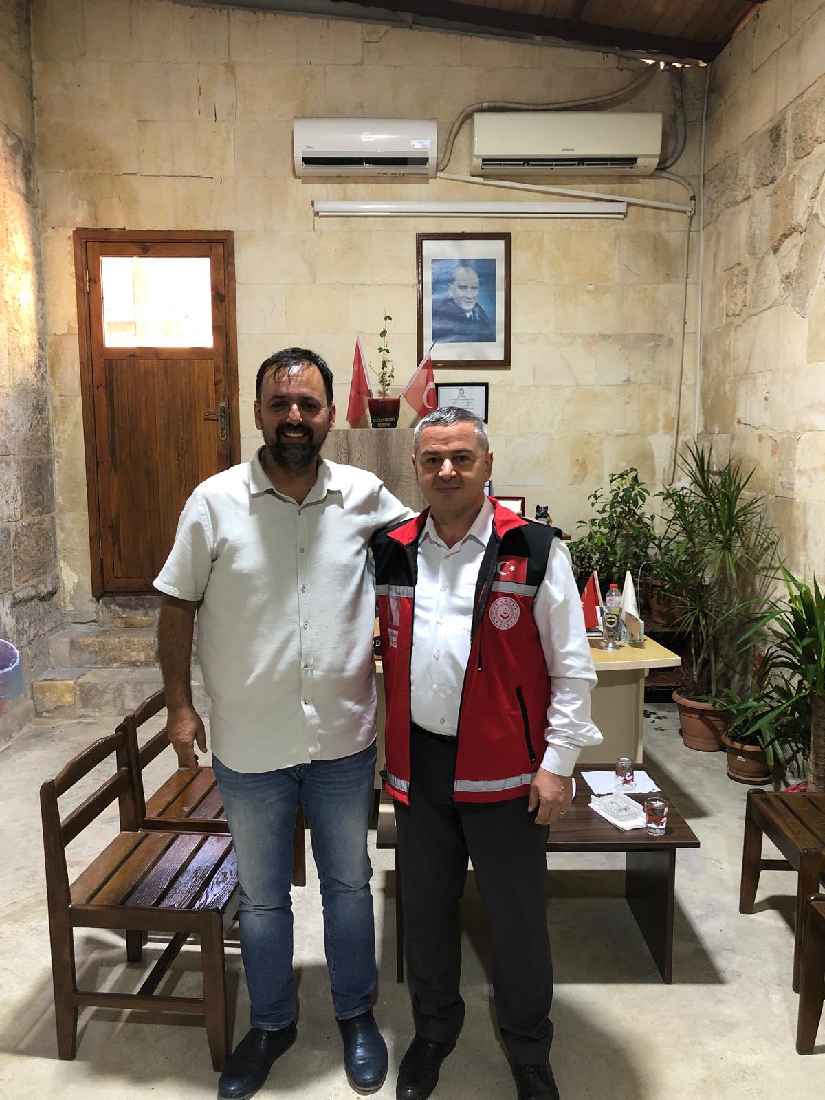 İl Müdürümüz Naci YILMAZ, Kiremithane Mh. Muhtarı Doğan Bilyeli ve Zeki Ayan Mh. Muhtarı Mehmet Şimşek ile vatandaşlarımıza yönelik yürütülen sosyal hizmetlerimiz kapsamında görüşme gerçekleştirdi.