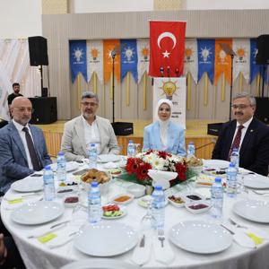 Aile ve Sosyal Hizmetler Bakanımız Göktaş Afyonkarahisar'da AK Parti İl Başkanlığı Toplantısı ile Toplu Açılış Töreni'ne Katıldı - fotoğraf 4