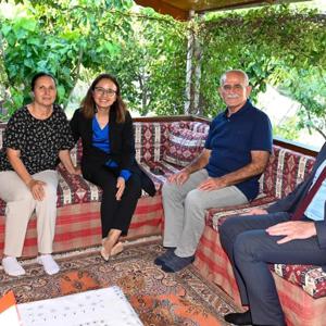 VALİMİZ DR. HÜLYA KAYA ve İL MÜDÜRÜMÜZ ARİF LAÇİN ŞEHİT AİLELERİNİ ZİYARET ETTİ - fotoğraf 1
