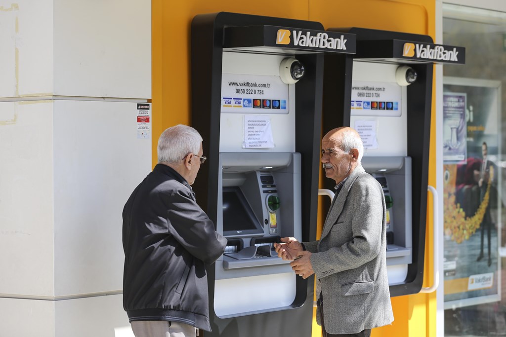 Bakanımız Mahinur Özdemir Göktaş: “Ağustos ayına ilişkin toplam 6,5 milyar TL tutarındaki yaşlı aylığı ve engelli aylıklarını hesaplara yatırıyoruz”