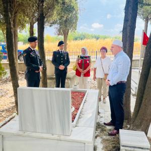 Şehit Türker Doğan GÜLERCE kabri başında anıldı. - fotoğraf 2