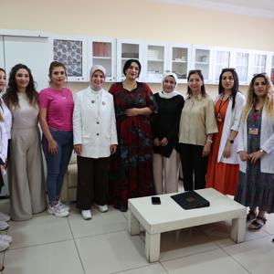Bakanımız Mahinur Özdemir Göktaş Hakkari'de Aile Destek Merkezi'ni Ziyaret Etti - fotoğraf 8