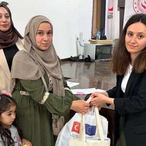 Şartlı Eğitim Yardımından Faydalanan Yabancı Ailelere  ‘Aile İçi İletişim’ Konulu Eğitim Verildi - fotoğraf 6