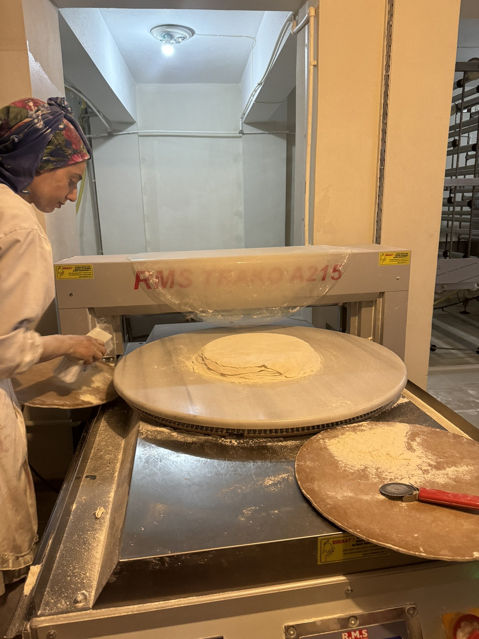 İlimize katma değer sağlayan, kadın istihdamını artırmak amacıyla faaliyet gösteren AG Kadın Girişim Üretim ve İşletme Kooperatifi Şube Müdürümüz ve Kadın Birimimiz tarafından ziyaret edilmiştir. 