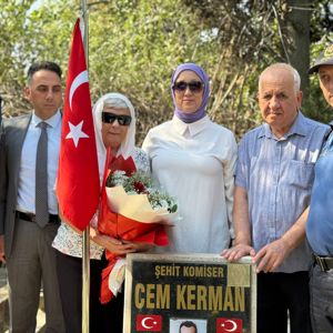 Şehit CEM KERMAN Senei Devriyesinde Kabir Başında Anıldı. - fotoğraf 4