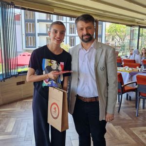 Üniversite Kazanan Çocuklara Tebrik Yemeği - fotoğraf 4