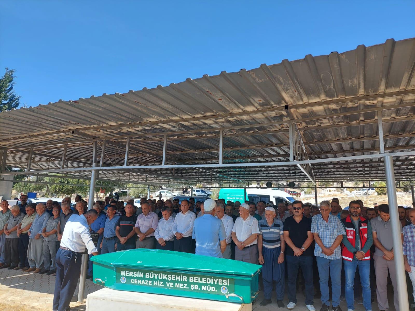 İl Müdürümüz Naci YILMAZ, 2009 yılında Hakkari (BTÖ) terörist unsurları ile girdiği çatışma sonucu şehadet mertebesine erişen Şehit J.Uzm.Çvş.Mehmet GÜÇLÜ'nün sene-i devriye Mevlîdi Şerifine katılım göstererek Aziz Şehidimizi dualarla andı.