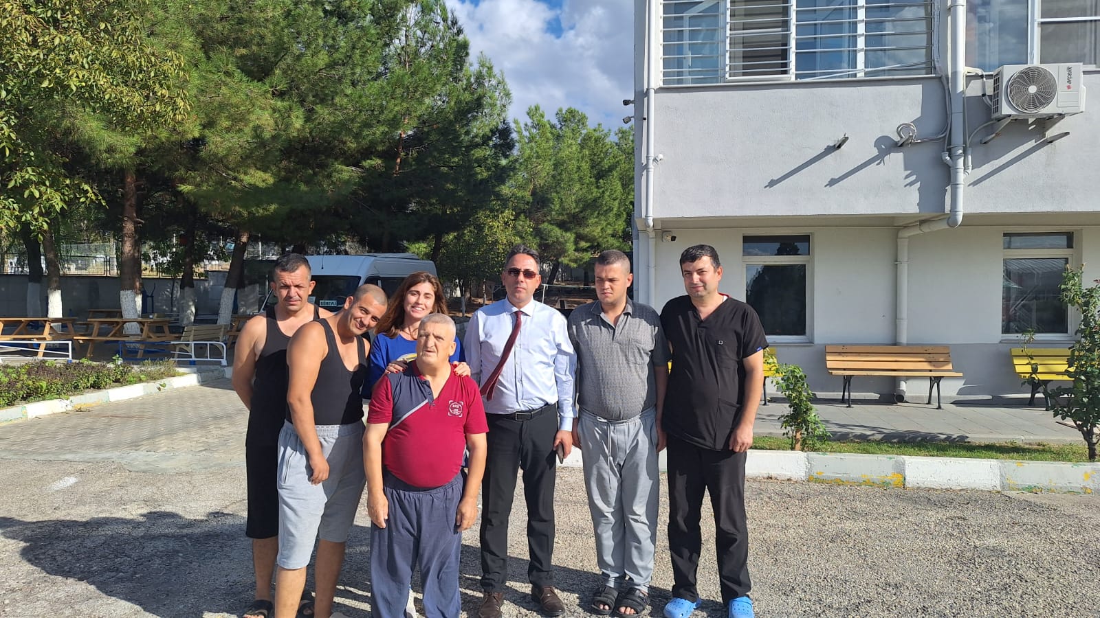 İl Müdürü Harun TOHUMCU Engellilerin Kandilini Kutladı