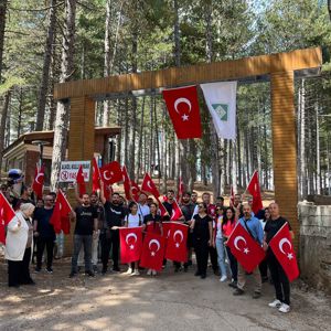 Osmaniye'nin Zorkun Yaylasında, Şehit Yakınları Va Gaziler Zafer Bayramı Coşkusu Yaşadı - fotoğraf 3